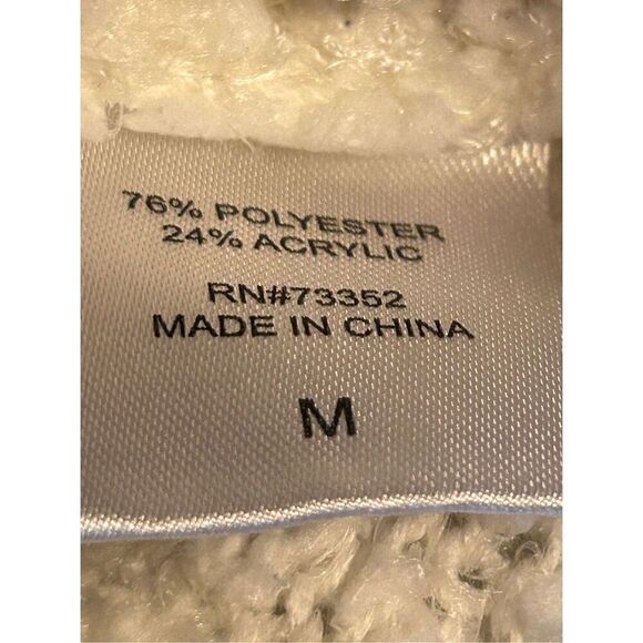 Hooked Up Cropped Fuffy-Knit Hoodie Sweatshirt M (4247) - Picture 4 of 7